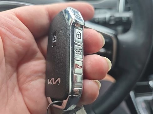 Used 2023 Kia Sorento SX FWD image 21