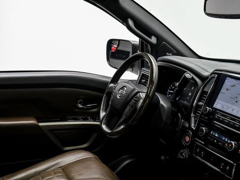 Used 2020 Nissan Titan Platinum Reserve w/ Moonroof Package AWD/4WD image 23