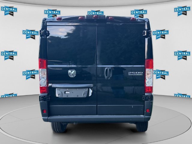 New 2026 RAM ProMaster 2500 w/ Convenience Group FWD image 4