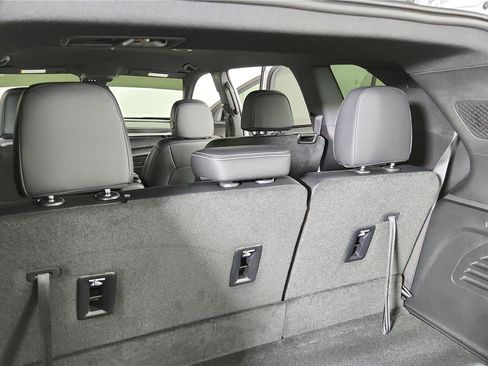 Used 2026 Buick Enclave Preferred FWD image 17