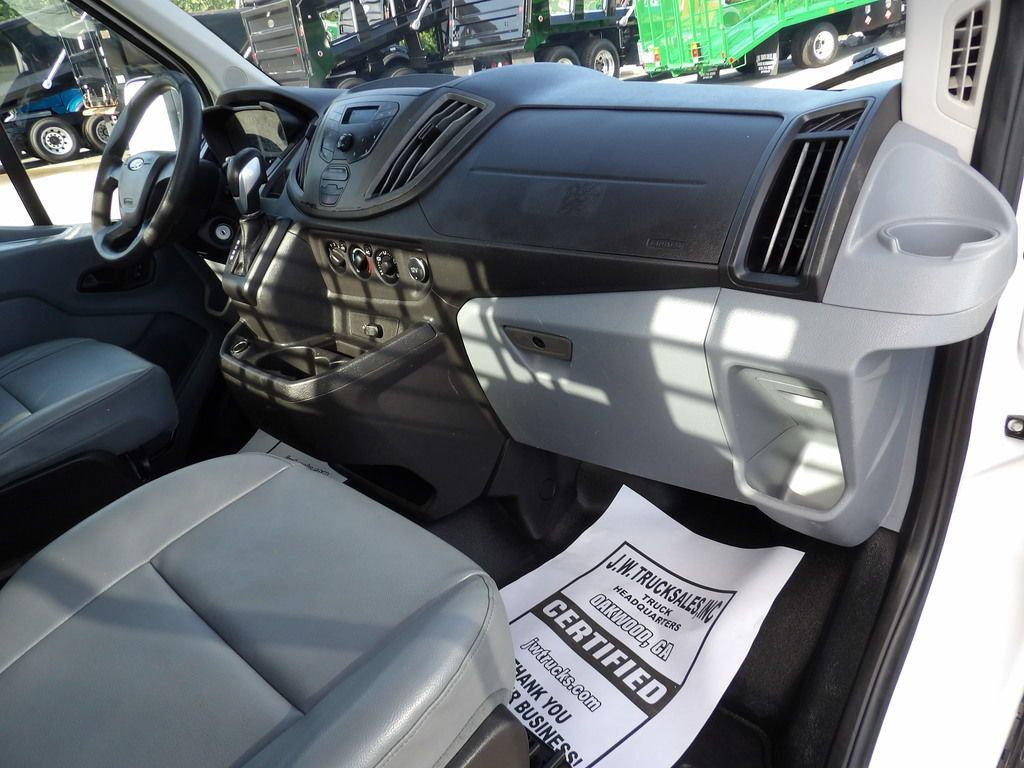 Used 2019 Ford Transit 250 138 RWD image 27