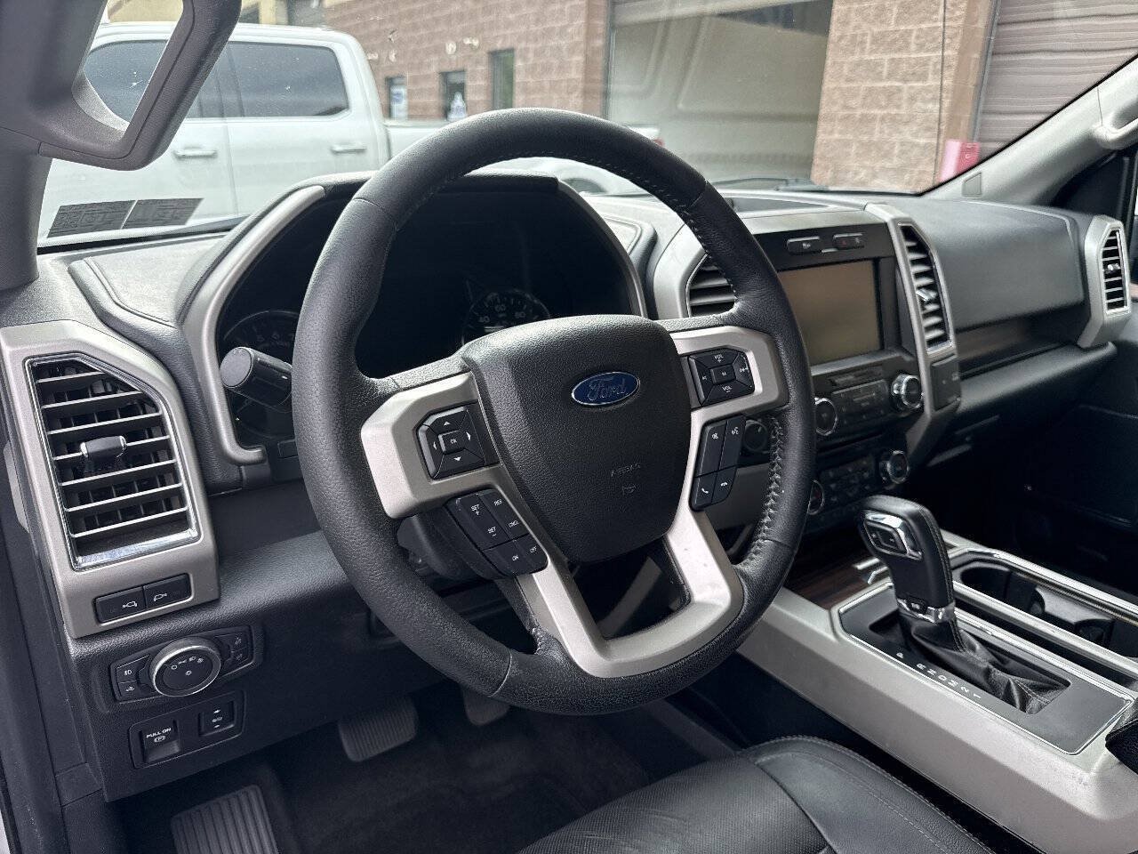 Used 2015 Ford F150 Lariat w/ Equipment Group 501A Mid AWD/4WD image 39