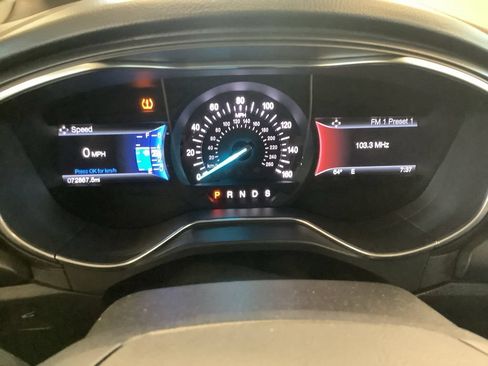 Used 2017 Ford Fusion Titanium FWD image 23