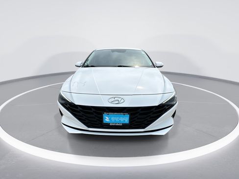 Used 2021 Hyundai Elantra Blue FWD image 3