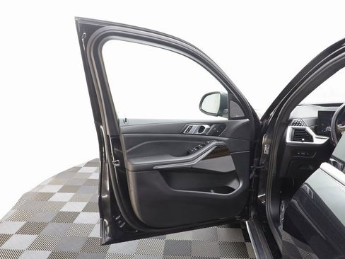 Certified 2025 BMW X5 xDrive40i image 5