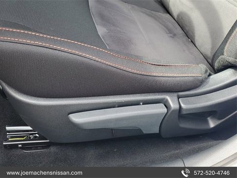 New 2025 Nissan Sentra SR image 30