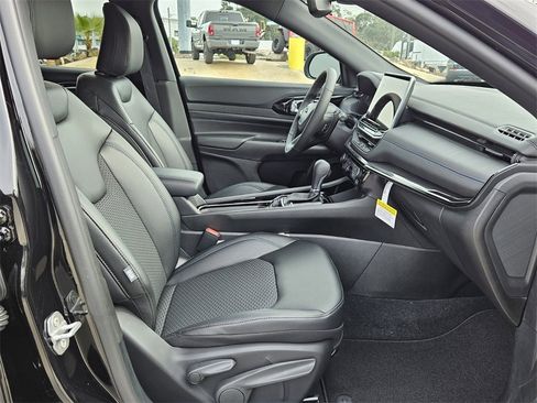 New 2026 Jeep Compass Latitude image 15