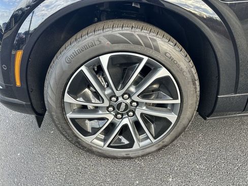 New 2026 Cadillac Optiq Sport 1 AWD/4WD image 10