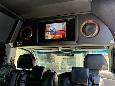 Used 2016 Mercedes-Benz Sprinter 3500 image 19
