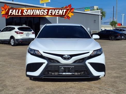 Used 2024 Toyota Camry SE FWD image 7