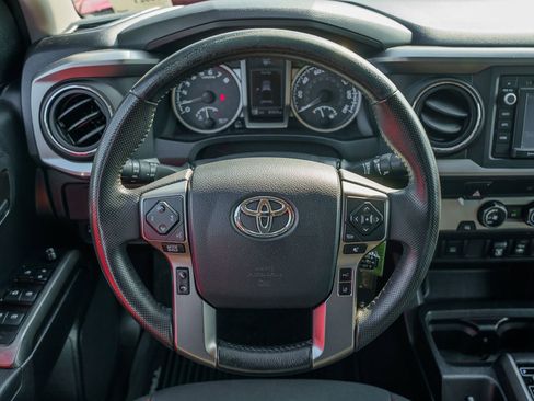 Used 2019 Toyota Tacoma SR5 RWD image 25