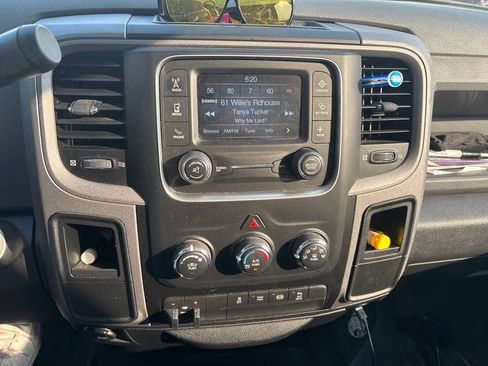 Used 2017 RAM 2500 Tradesman w/ Chrome Appearance Group RWD image 11