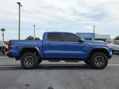 Used 2025 Chevrolet Colorado ZR2 w/ Technology Package AWD/4WD image 7