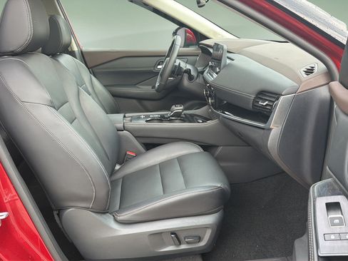 Certified 2023 Nissan Rogue SL w/ SL Premium Package FWD image 11