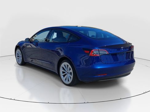 Used 2023 Tesla Model 3 Standard Range RWD image 5