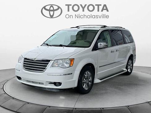 Used 2009 Chrysler Town & Country Limited w/ Entertainment Group #3 image 1
