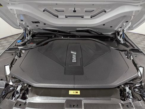 Certified 2024 BMW i5 eDrive40i w/ Convenience Package image 48