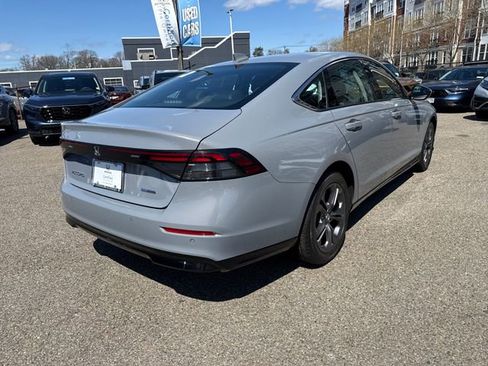 Used 2024 Honda Accord EX-L image 16