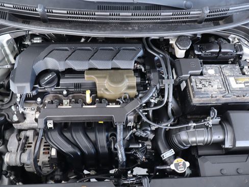 Used 2021 Kia Rio S image 42