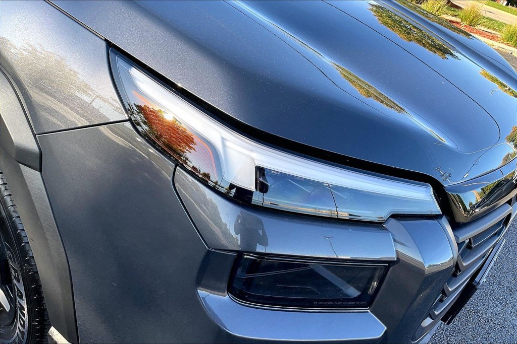 Certified 2026 Subaru Outback Limited AWD/4WD image 33