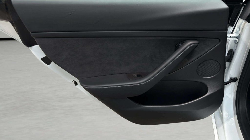 Used 2023 Tesla Model 3 Standard Range RWD image 17