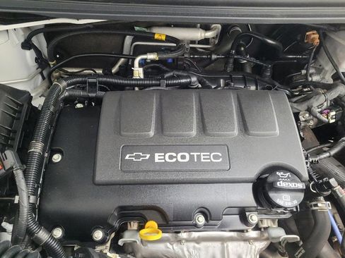 Used 2020 Chevrolet Sonic LT image 30