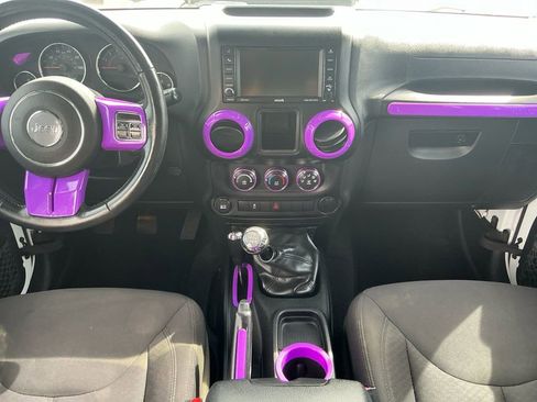 Used 2017 Jeep Wrangler Unlimited Sport w/ Connectivity Group image 20