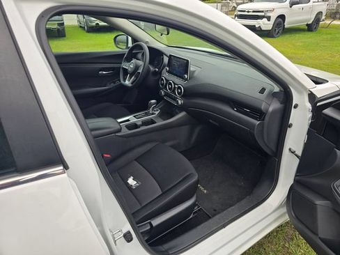 Used 2024 Nissan Sentra SV FWD image 32