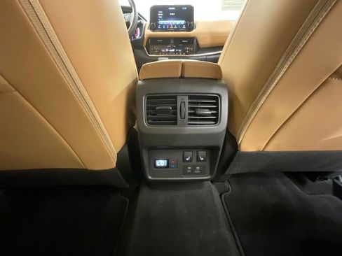 Used 2023 Nissan Rogue Platinum w/ Platinum Premium Package FWD image 26