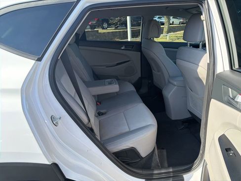 Used 2017 Hyundai Tucson SE image 29