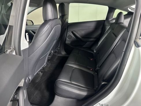 Used 2021 Tesla Model Y Performance image 22