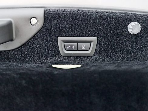 Used 2016 Rolls-Royce Ghost RWD image 43