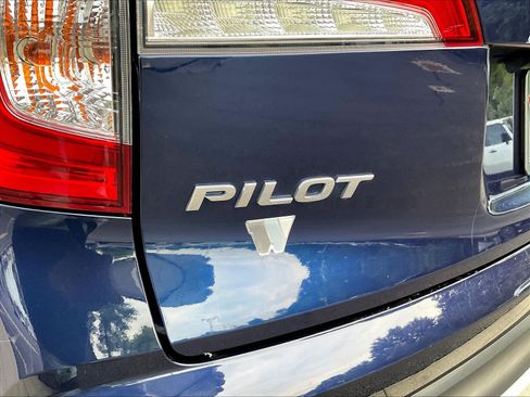 Used 2020 Honda Pilot EX image 24