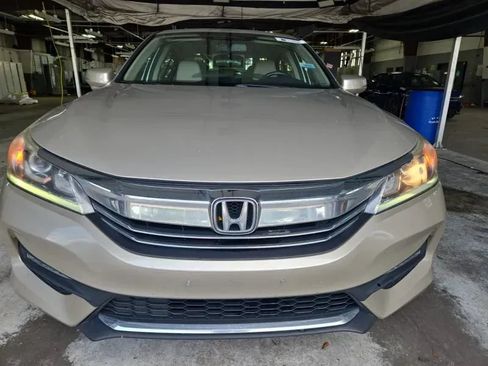 Used 2017 Honda Accord EX-L image 3