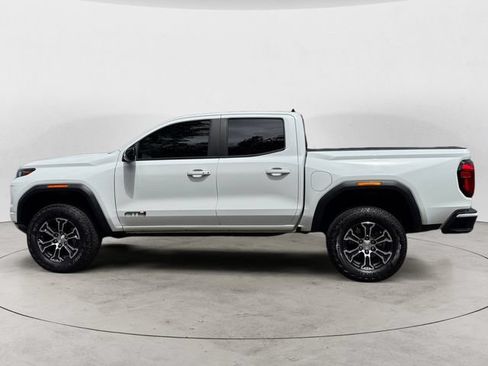 Certified 2024 GMC Canyon AT4 AWD/4WD image 8