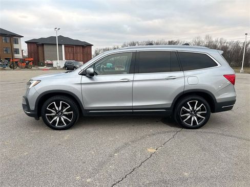 Used 2020 Honda Pilot Touring image 10