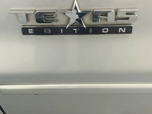 Used 2014 GMC Sierra 1500 SLE w/ Texas SLE Value Package image 11