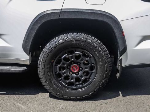 Used 2023 Toyota Sequoia TRD Pro AWD/4WD image 15