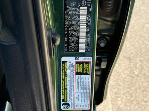 Used 2014 Toyota Corolla LE FWD image 39