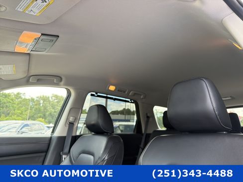 Used 2023 Nissan Pathfinder SL FWD image 26