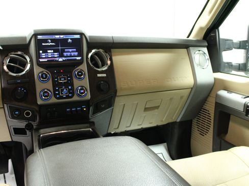 Used 2015 Ford F350 Lariat w/ Lariat Ultimate Package AWD/4WD image 18