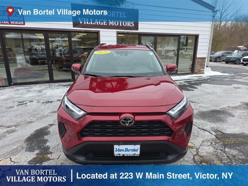 Used 2025 Toyota RAV4 XLE w/ Weather Package image 2