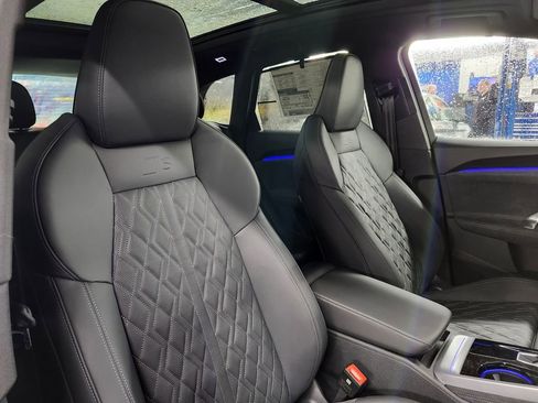 New 2025 Audi SQ5 Premium Plus image 12