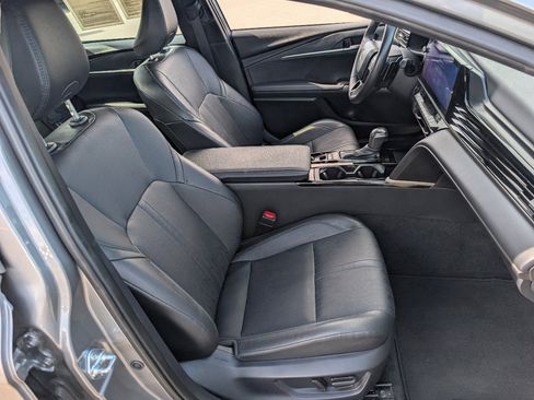 Used 2025 Toyota Camry XSE FWD image 8