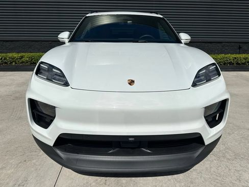 Used 2026 Porsche Macan 4S Electric AWD/4WD image 8
