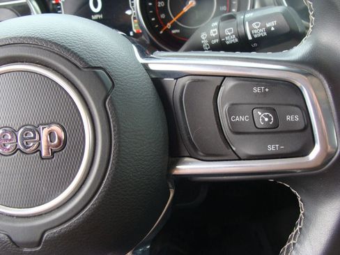 Used 2020 Jeep Wrangler Unlimited Sahara w/ Uconnect 4C Nav & Sound Group image 9