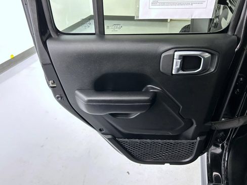 Used 2020 Jeep Wrangler Unlimited Rubicon AWD/4WD image 20