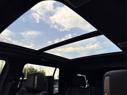 New 2026 Cadillac Escalade Platinum Sport AWD/4WD image 34