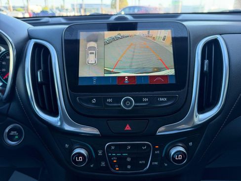Used 2018 Chevrolet Equinox Premier FWD image 27