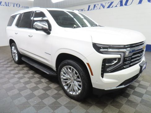 Used 2025 Chevrolet Tahoe Premier w/ Sun And Tow Package AWD/4WD image 3